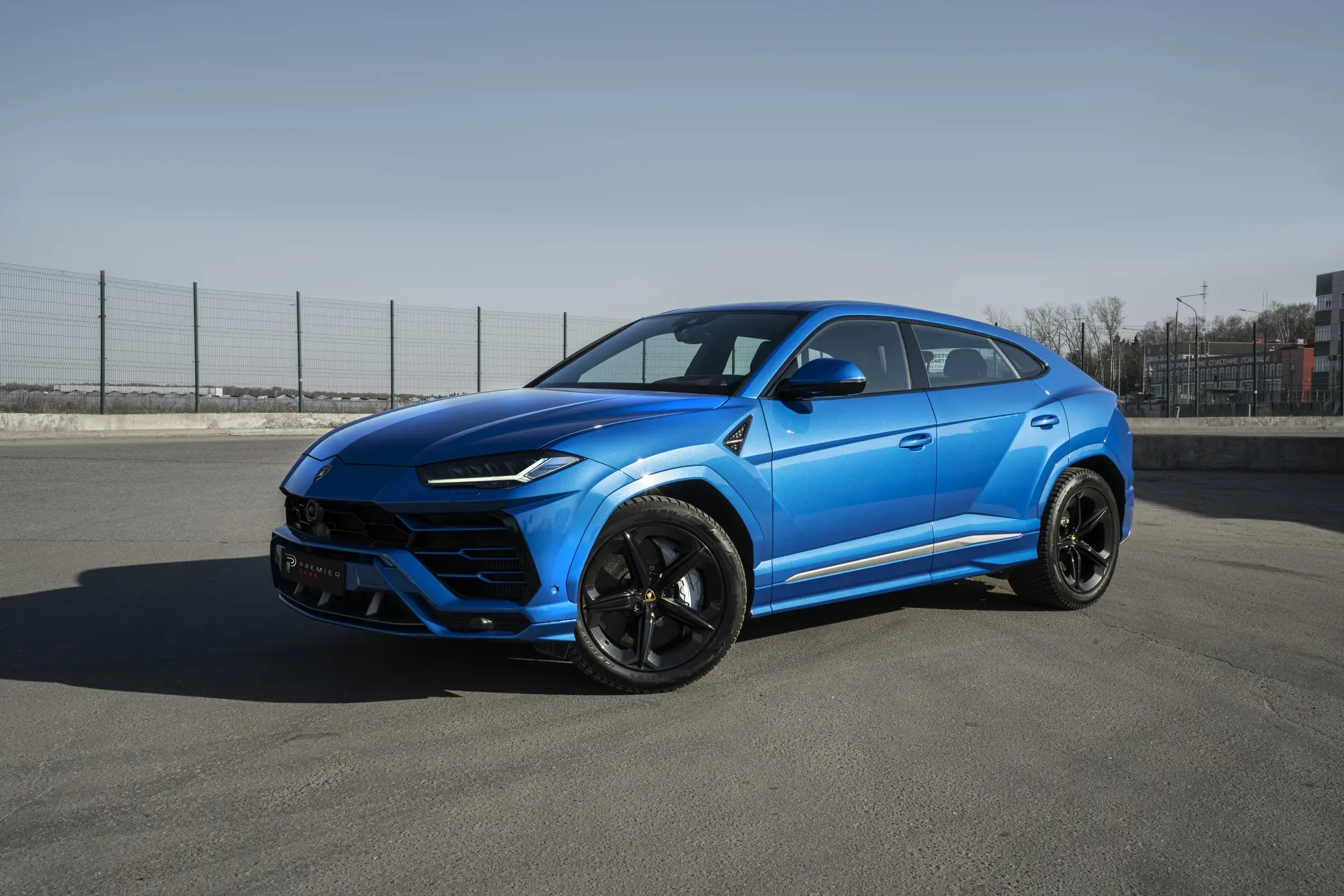 Lamborghini Urus Blue