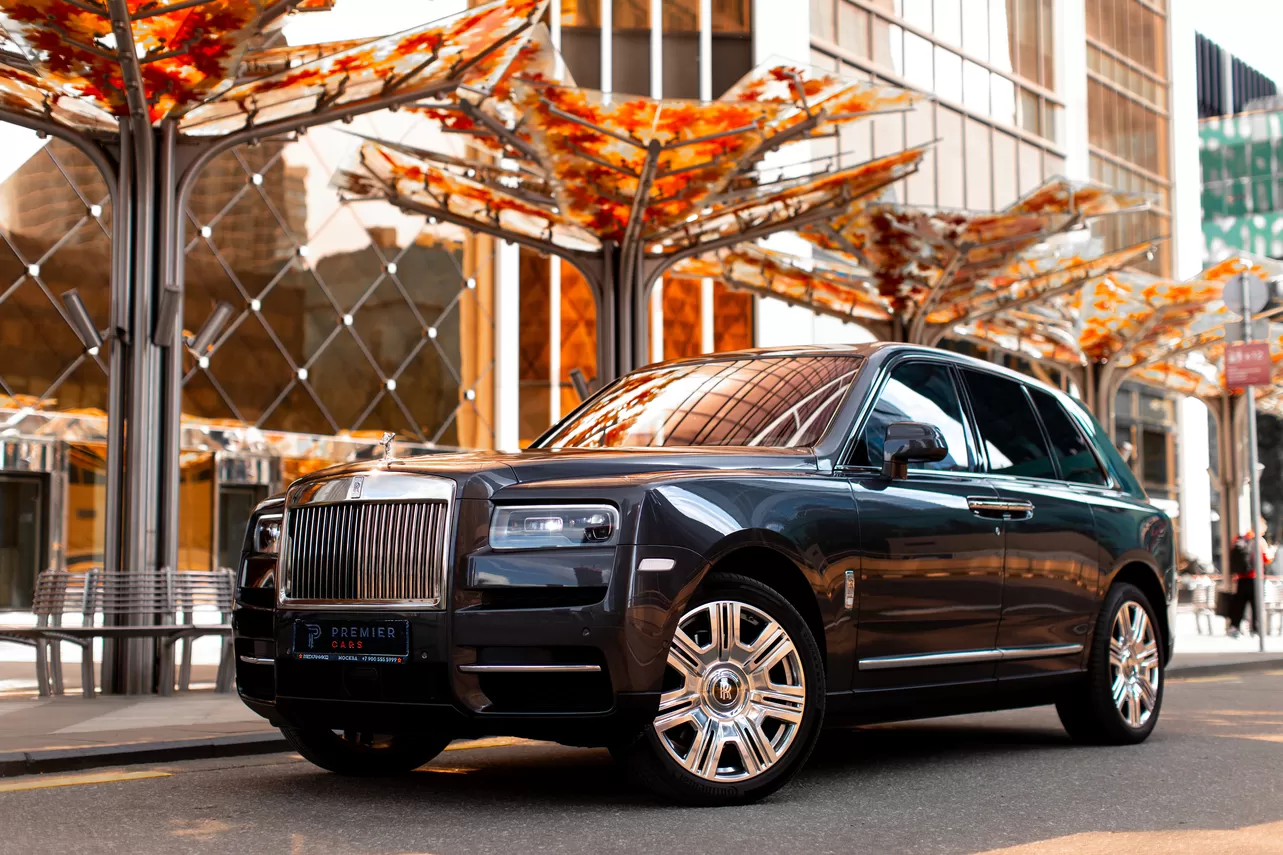 Аренда ройс ройс. Rolls Royce Cullinan 777. Rolls Royce Cullinan 999. Rolls Royce Cullinan 77.